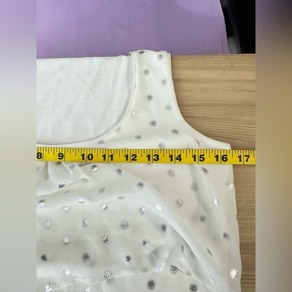 NWT WHBM Retro Foil Dot Woven Tier Shell Sleeveless Blouse in White/Silver Sz XS - Picture 8 of 9